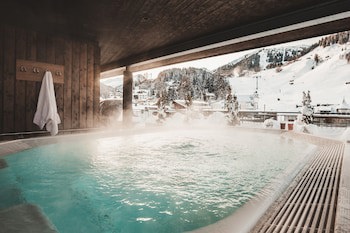 Anthony's Life & Style Hotel