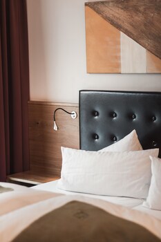 Anthony's Life & Style Hotel