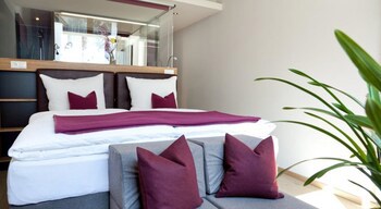 Anthony's Life & Style Hotel