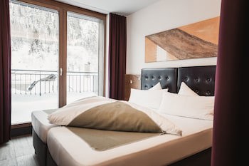 Anthony's Life & Style Hotel