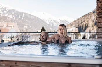 Anthony's Life & Style Hotel
