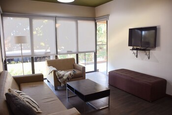 Casa Campus Pilar Suites