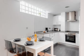 Apartamentos Globus By Be Alicante