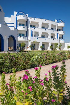 Coral Sun Beach