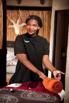 Safari Lodge - Amakhala Game Reserve