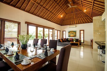 Amore Villas