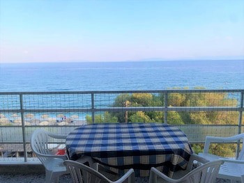 SUN HOTEL KINETA “Beach Front” galeri fotoğrafı