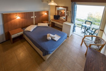SUN HOTEL KINETA “Beach Front” galeri fotoğrafı