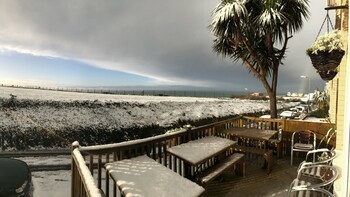 Breakers