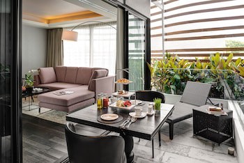 Akyra Manor Chiang Mai