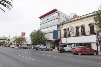 Adhoc Empresas