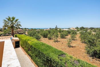 Monte Dos Avos Hotel(3Star)