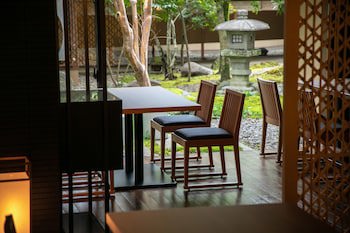 Yakakutei