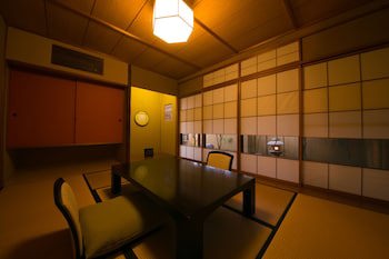 Yakakutei