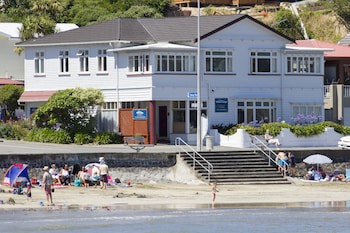 Moana Lodge - Hostel