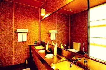 The Rainforest Ecolodge