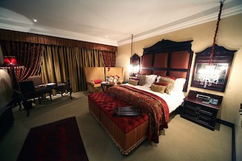 Fusion Boutique Hotel