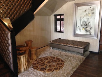 Cycad Guest House