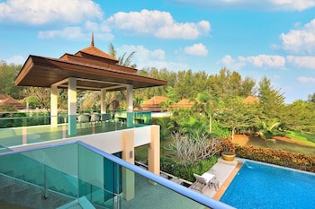 Ataman Luxury Villas
