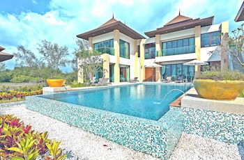 Ataman Luxury Villas