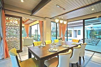 Ataman Luxury Villas