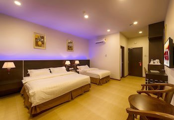 E-Red Hotel Cosmo