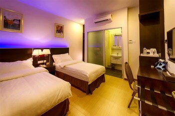 E-Red Hotel Cosmo