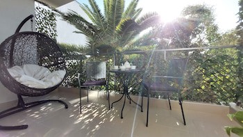 Refresh Boutique Apartments