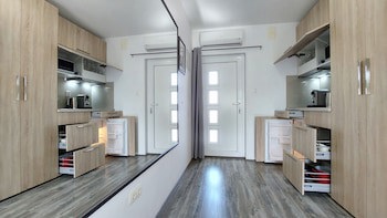 Refresh Boutique Apartments
