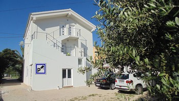 Refresh Boutique Apartments