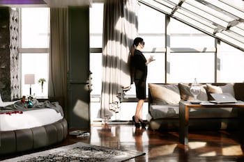 Diamond Suites