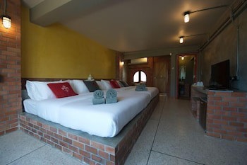 De Sea Almond Hotel Chumphon