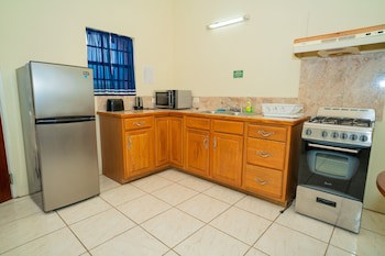 Connie's Comfort Suites