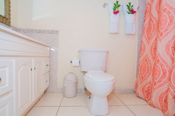 Connie's Comfort Suites