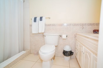 Connie's Comfort Suites