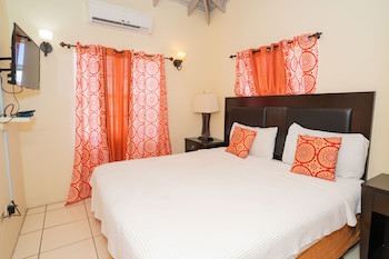 Connie's Comfort Suites