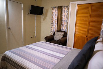 Connie's Comfort Suites