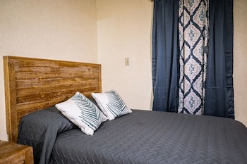 Connie's Comfort Suites