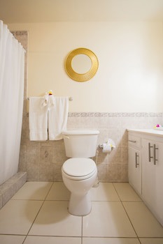 Connie's Comfort Suites