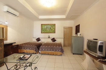 Alit Beach Resort And Villas