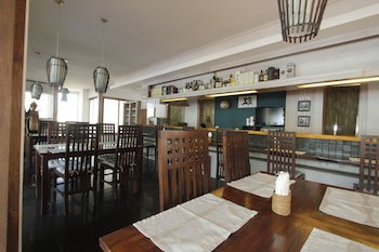 Alit Beach Resort And Villas