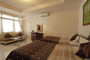 Alit Beach Resort And Villas