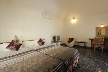 Alit Beach Resort And Villas
