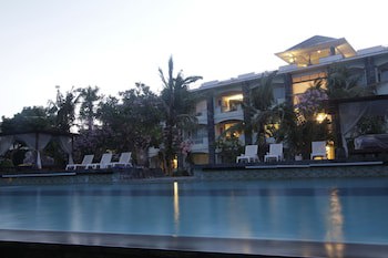 Alit Beach Resort And Villas