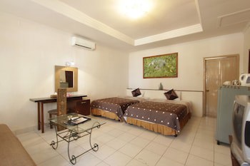 Alit Beach Resort And Villas