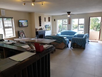Amakaya Backpackers Travelers Accommodation