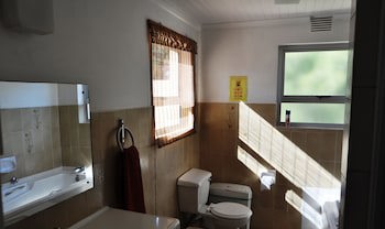Amakaya Backpackers Travelers Accommodation
