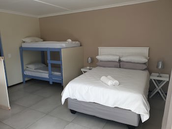 Amakaya Backpackers Travelers Accommodation