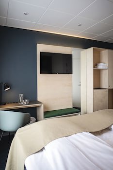 62N Hotel