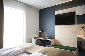 62N Hotel